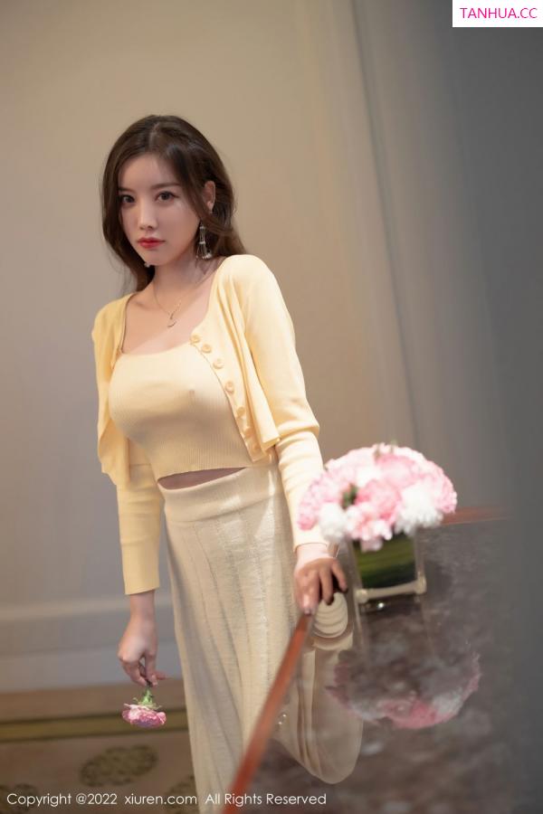 杨晨晨 sugar小甜心CC [XiuRen]高清写真图 2022.03.01 No.4654 杨晨晨Yome第6张图片